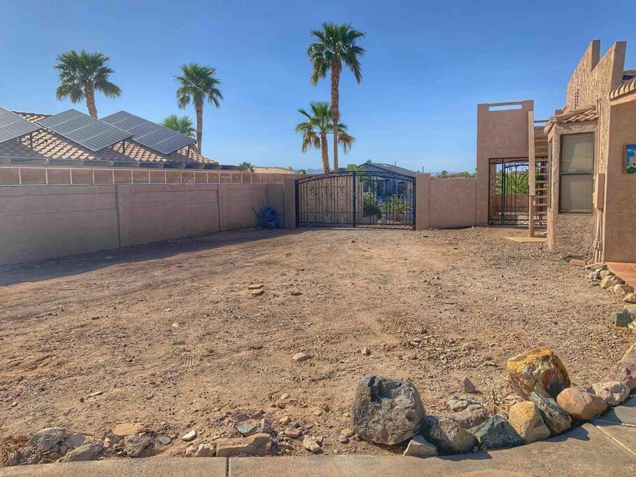 Ultimate Backyard-Pool/Spa. Slide. Lakeview. Ball Lake Havasu City Eksteriør bilde