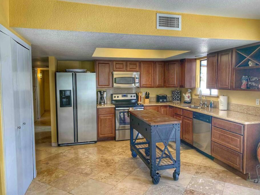 Ultimate Backyard-Pool/Spa. Slide. Lakeview. Ball Lake Havasu City Eksteriør bilde